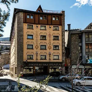 Plaza & Wellness Отель Канилло